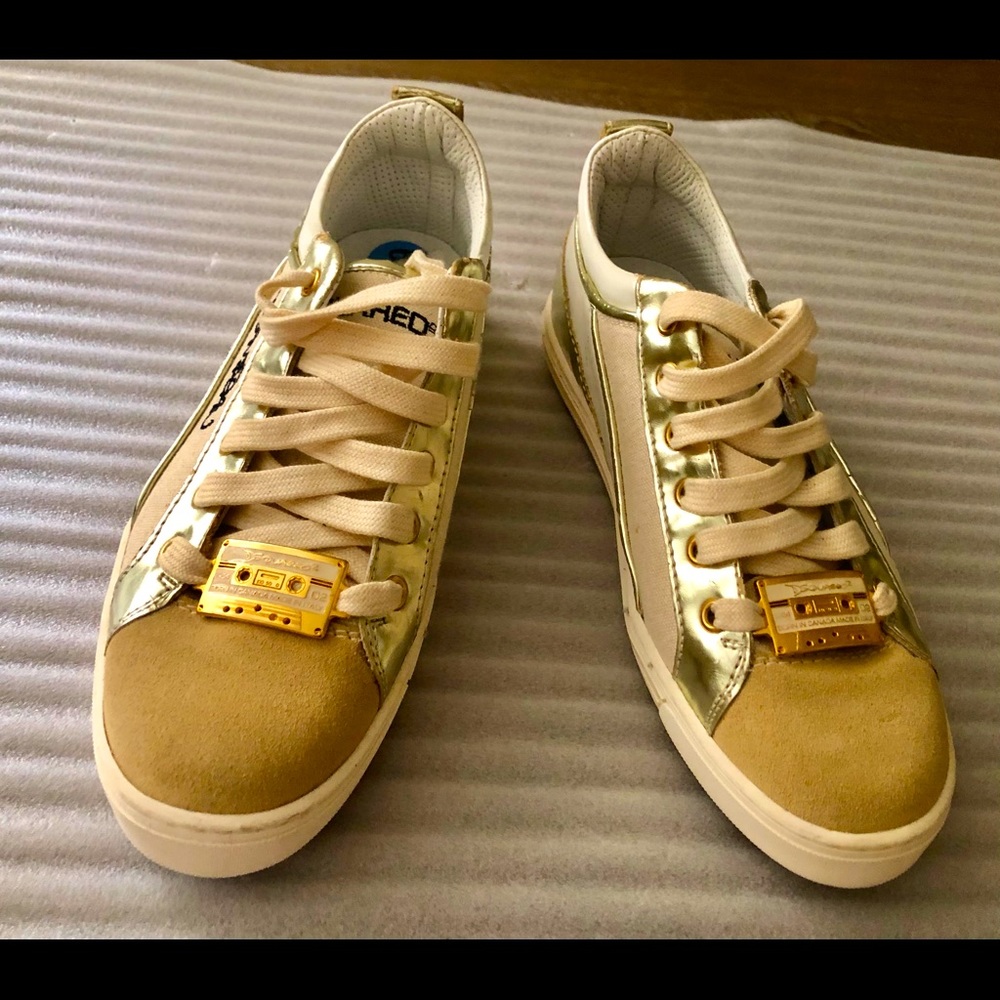 DSQUARED2 CASSETTE TAPE SNEAKERS 6 1/2 NEW $1440